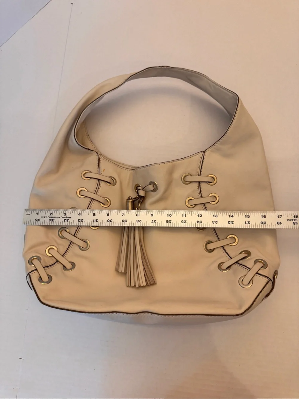 Michael Kors Astor Grommet Hobo Shoulder Leather Bag Purse Ivory Baseball
